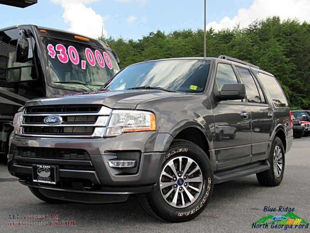 Magnetic / Ebony Ford Expedition XLT 4x4