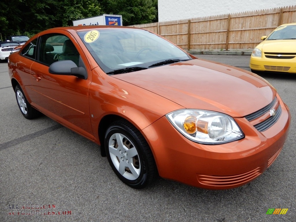 2007 Cobalt LS Coupe - Sunburst Orange Metallic / Gray photo #7