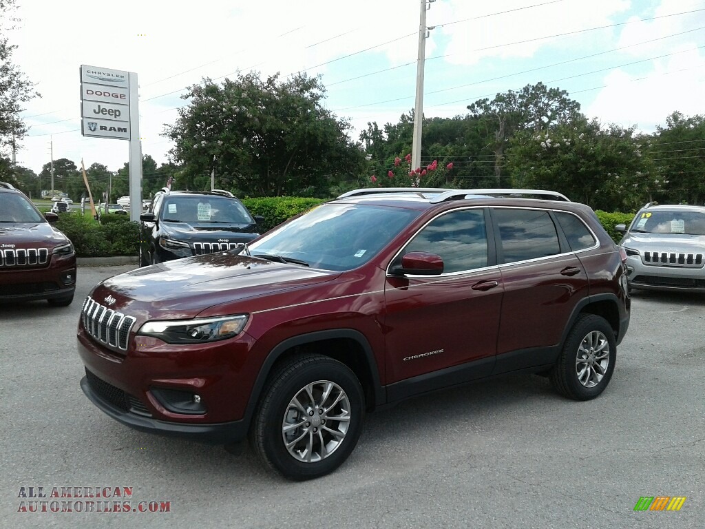 Velvet Red Pearl / Black Jeep Cherokee Latitude Plus 4x4