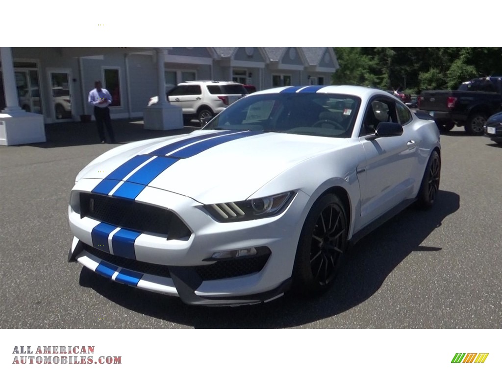 2018 Mustang Shelby GT350 - Oxford White / GT350 Ebony Recaro Cloth/Miko Suede photo #3