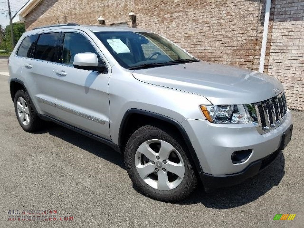 2013 Grand Cherokee Laredo 4x4 - Bright Silver Metallic / Dark Graystone/Medium Graystone photo #1