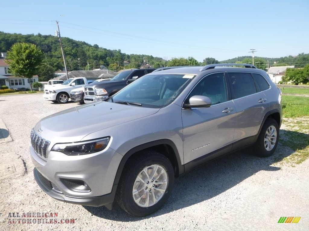 Billet Silver Metallic / Black Jeep Cherokee Latitude 4x4