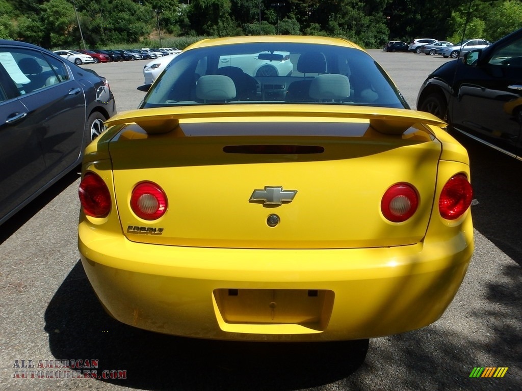 2005 Cobalt Coupe - Rally Yellow / Gray photo #3
