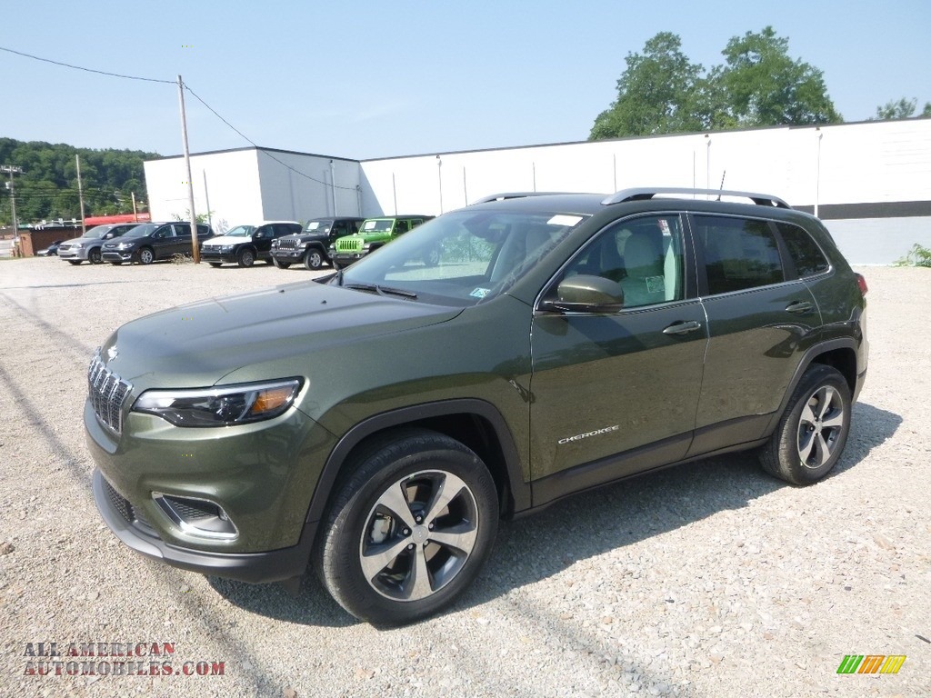 Olive Green Pearl / Black/Ski Grey Jeep Cherokee Limited 4x4