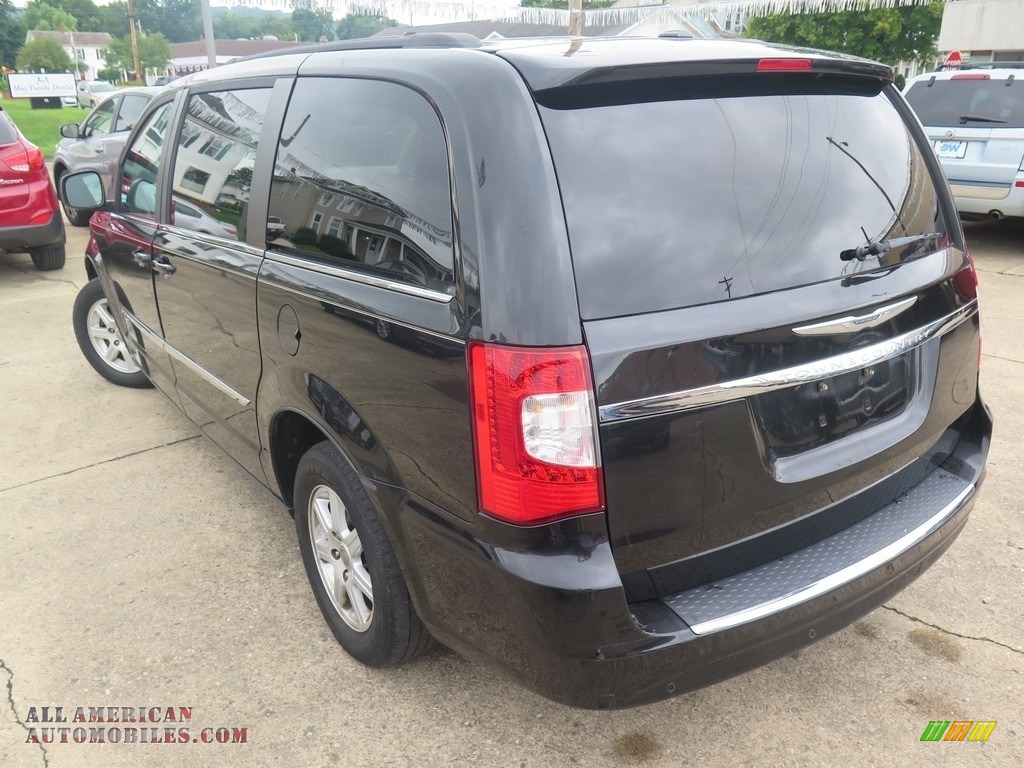 2012 Town & Country Touring - Brilliant Black Crystal Pearl / Black/Light Graystone photo #6