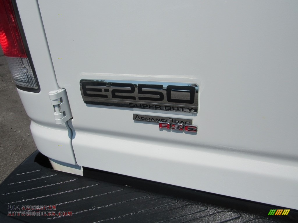 2013 E Series Van E250 Cargo - Oxford White / Medium Flint photo #10