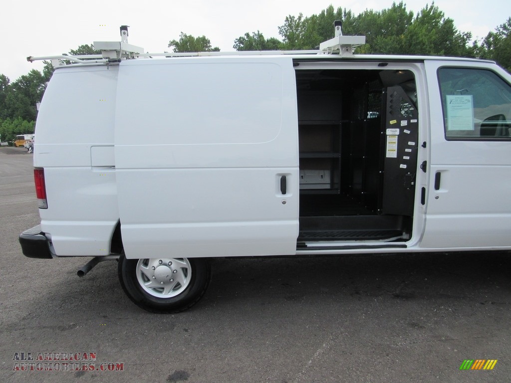 2013 E Series Van E250 Cargo - Oxford White / Medium Flint photo #35