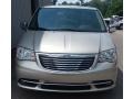 Chrysler Town & Country Touring-L Cashmere/Sandstone Pearl photo #1