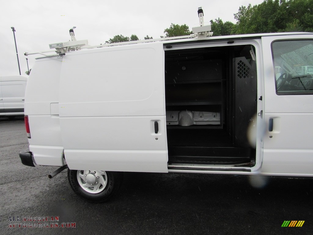 2013 E Series Van E250 Cargo - Oxford White / Medium Flint photo #34