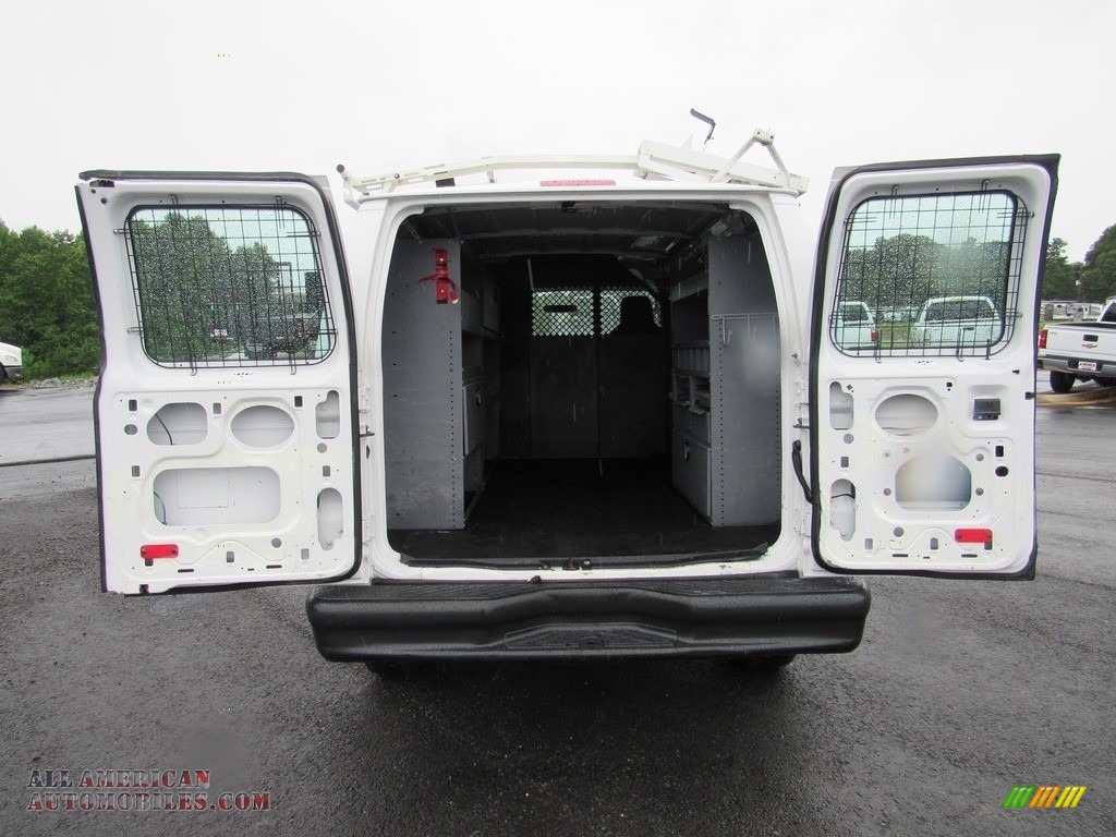 2013 E Series Van E250 Cargo - Oxford White / Medium Flint photo #43