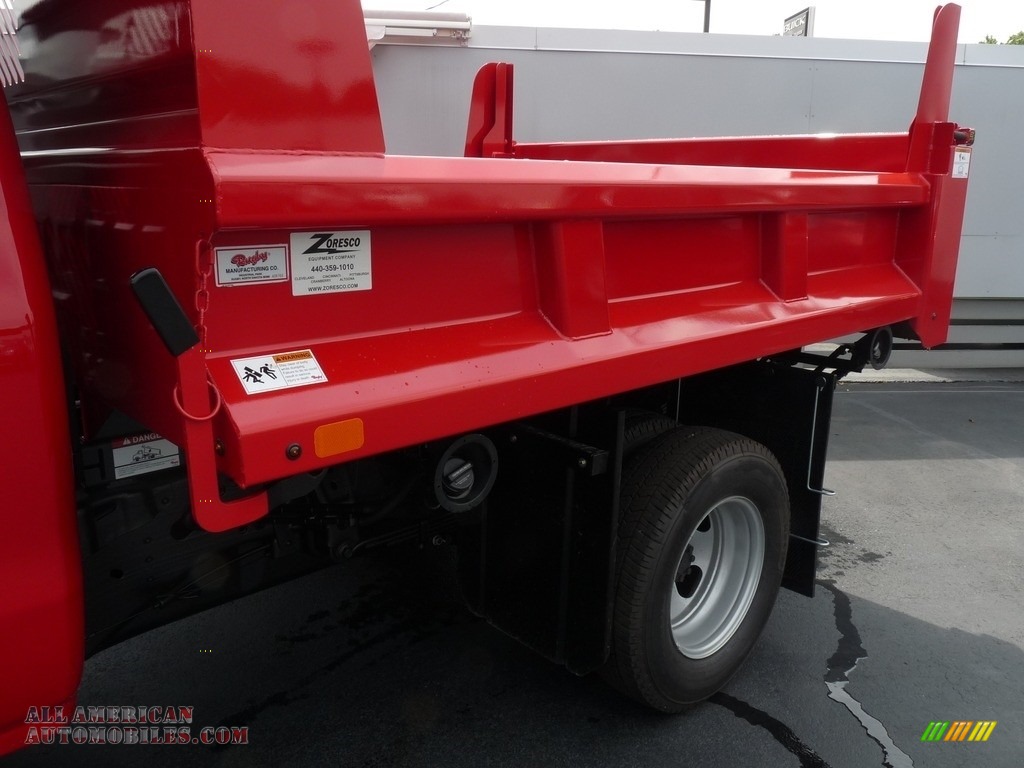 2019 Sierra 3500HD Regular Cab 4WD Dump Truck - Red / Dark Ash/Jet Black photo #7