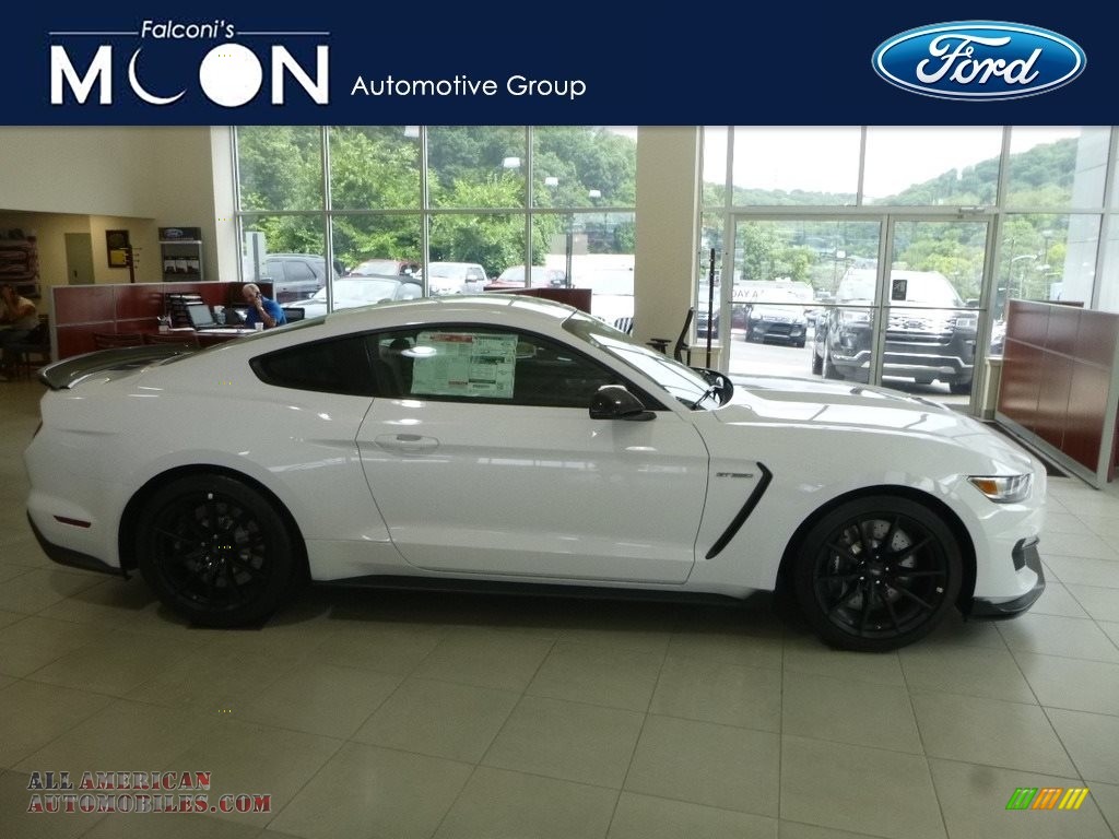2018 Mustang Shelby GT350 - Oxford White / Ebony photo #1