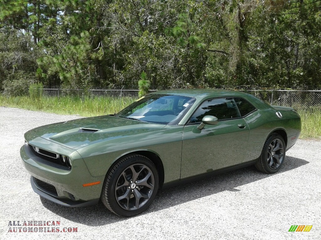 F8 Green / Black Dodge Challenger SXT