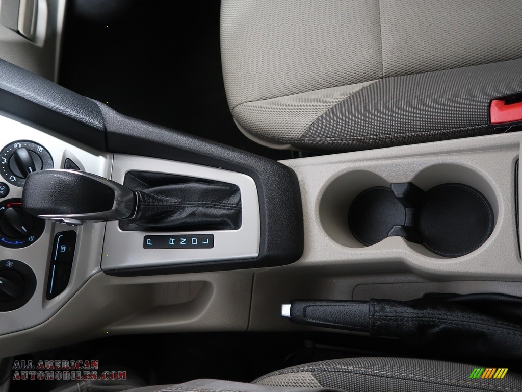 2014 Focus SE Sedan - Ingot Silver / Medium Light Stone photo #21