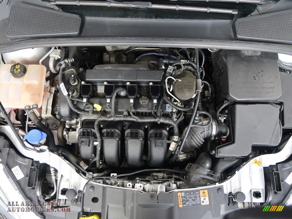 2015 Focus SE Hatchback - Ingot Silver Metallic / Charcoal Black photo #32