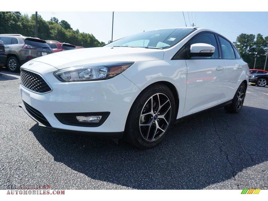 2017 Focus SEL Sedan - Oxford White / Charcoal Black photo #3