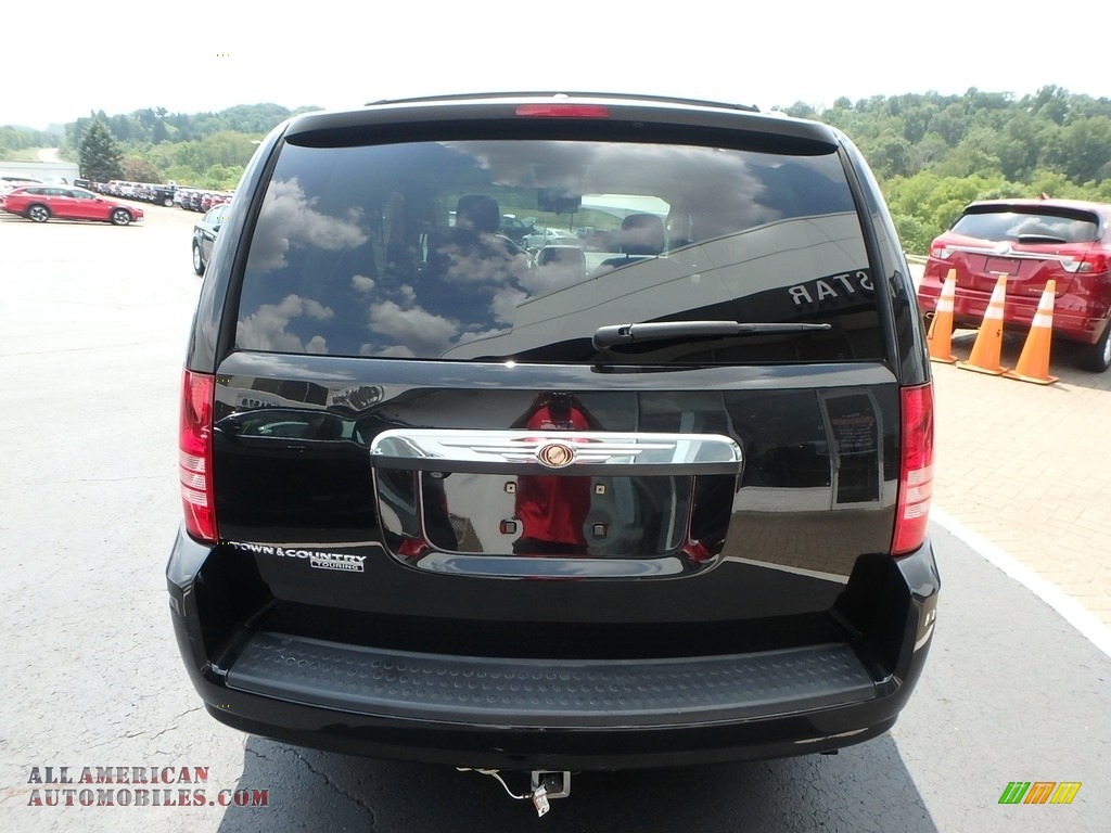 2008 Town & Country Touring - Brilliant Black Crystal Pearlcoat / Medium Slate Gray/Light Shale photo #9