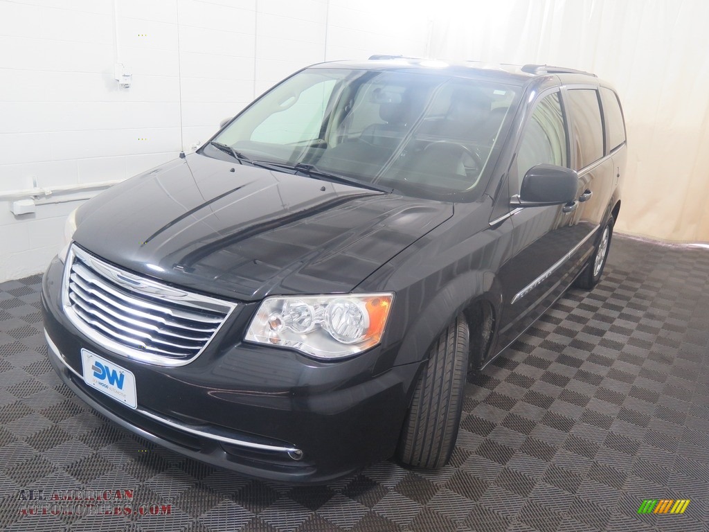 2012 Town & Country Touring - Brilliant Black Crystal Pearl / Black/Light Graystone photo #5