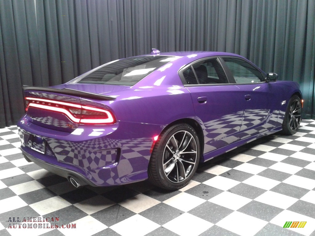 2018 Charger R/T Scat Pack - Plum Crazy Pearl / Black photo #6