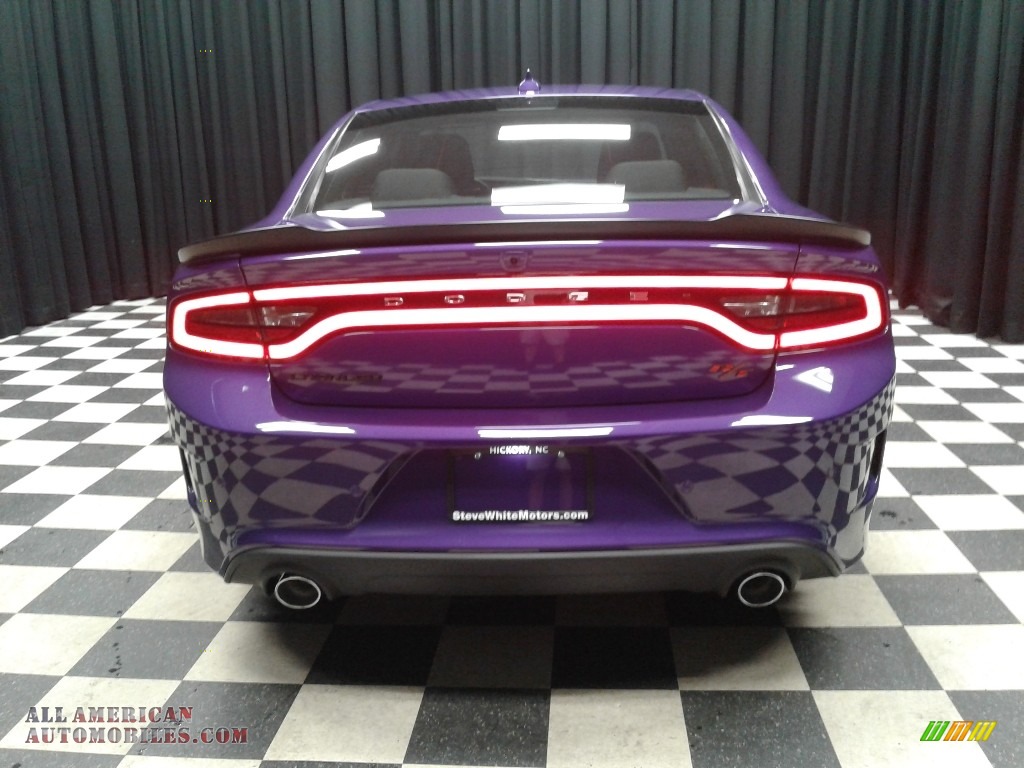 2018 Charger R/T Scat Pack - Plum Crazy Pearl / Black photo #7