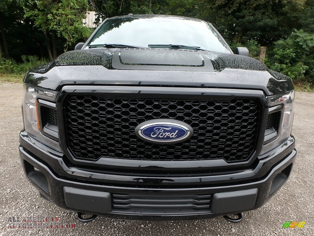 2018 F150 XLT SuperCrew 4x4 - Shadow Black / Special Edition Black/Red photo #7