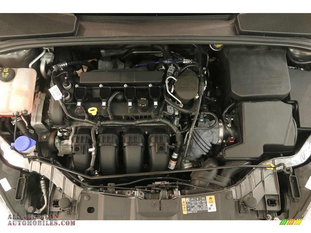 2016 Focus SE Sedan - Magnetic / Charcoal Black photo #22
