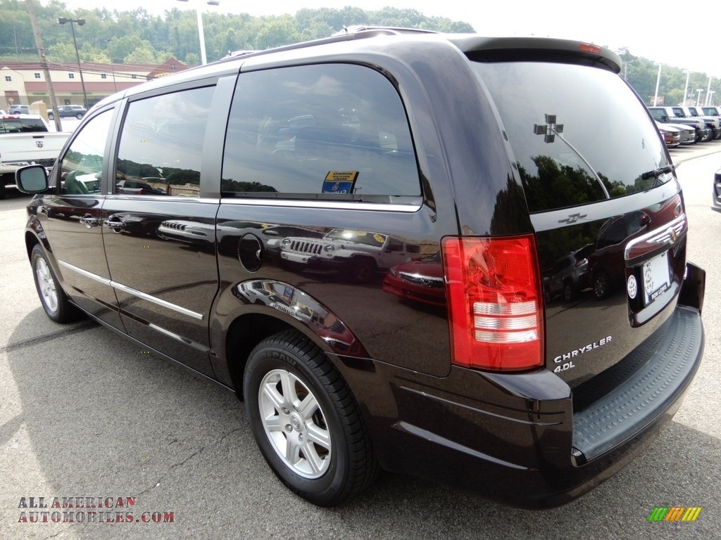 2010 Town & Country Touring - Brilliant Black Crystal Pearl / Dark Slate Gray/Light Shale photo #3