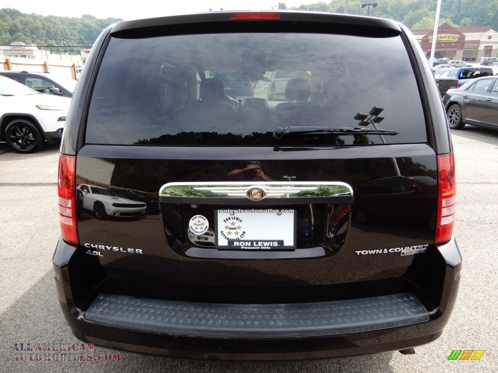 2010 Town & Country Touring - Brilliant Black Crystal Pearl / Dark Slate Gray/Light Shale photo #4