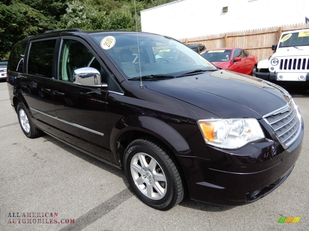 2010 Town & Country Touring - Brilliant Black Crystal Pearl / Dark Slate Gray/Light Shale photo #8