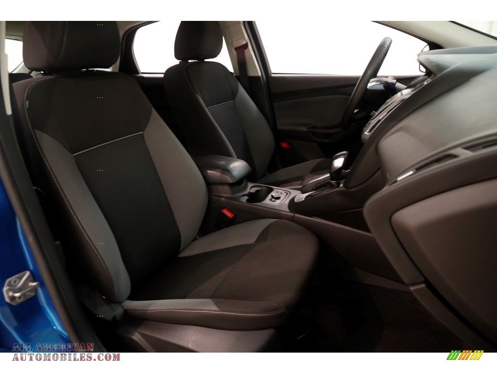 2014 Focus SE Hatchback - Blue Candy / Charcoal Black photo #13