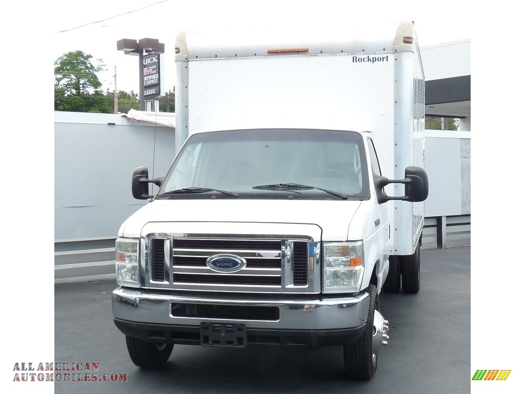 2008 E Series Cutaway E350 Commercial Moving Truck - Oxford White / Medium Flint photo #4
