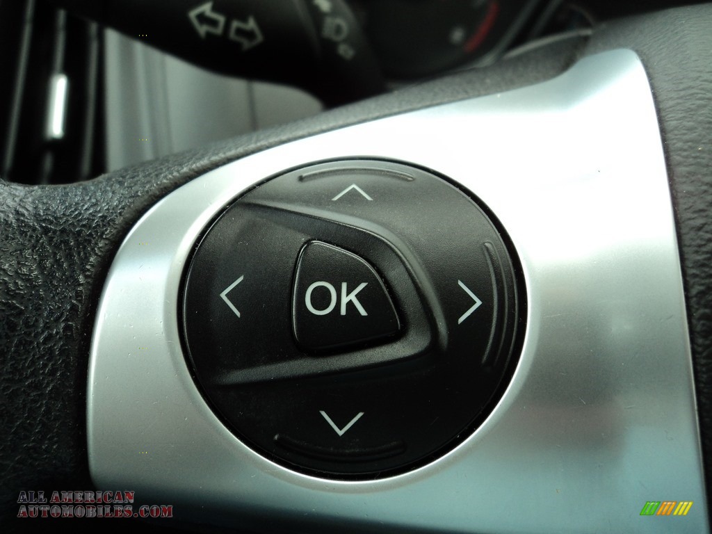 2013 Focus SE Sedan - Ingot Silver / Charcoal Black photo #14