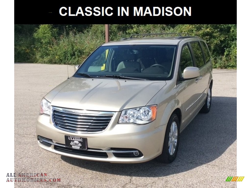 2013 Town & Country Touring - Cashmere Pearl / Dark Frost Beige/Medium Frost Beige photo #1