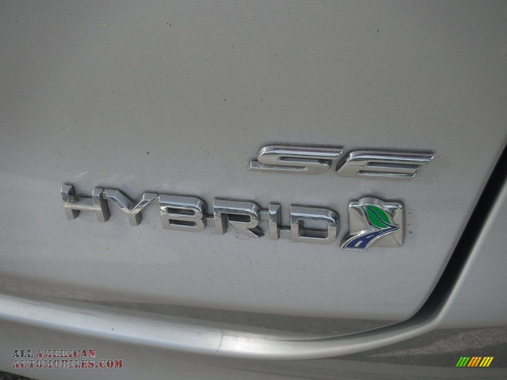2015 Fusion Hybrid SE - Ingot Silver Metallic / Charcoal Black photo #11