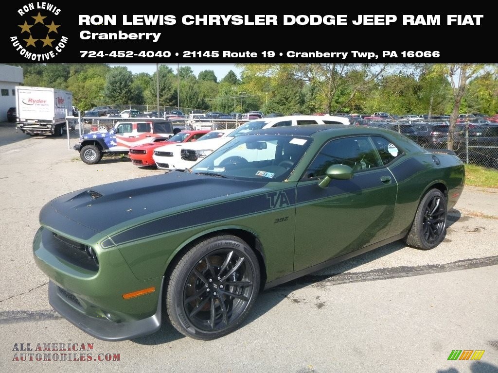 2018 Challenger T/A 392 - F8 Green / Black photo #1