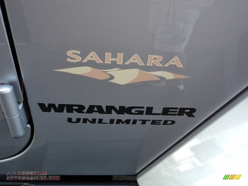 2013 Wrangler Unlimited Sahara 4x4 - Billet Silver Metallic / Black/Dark Saddle photo #31