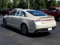 Lincoln MKZ Premier Ivory Pearl photo #3