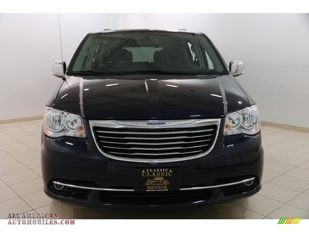 2015 Town & Country Touring-L - True Blue Pearl / Black/Light Graystone photo #2