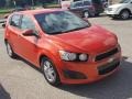 Chevrolet Sonic LS Hatch Inferno Orange Metallic photo #1
