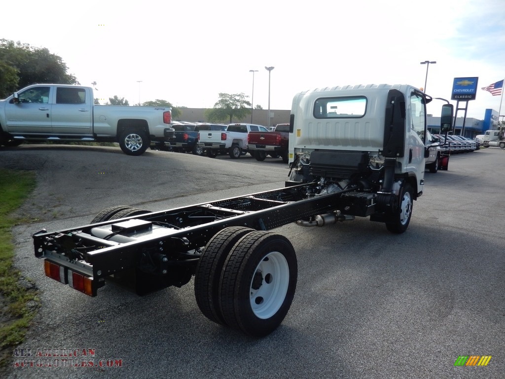 2018 Low Cab Forward 4500 Chassis - Summit White / Pewter photo #4
