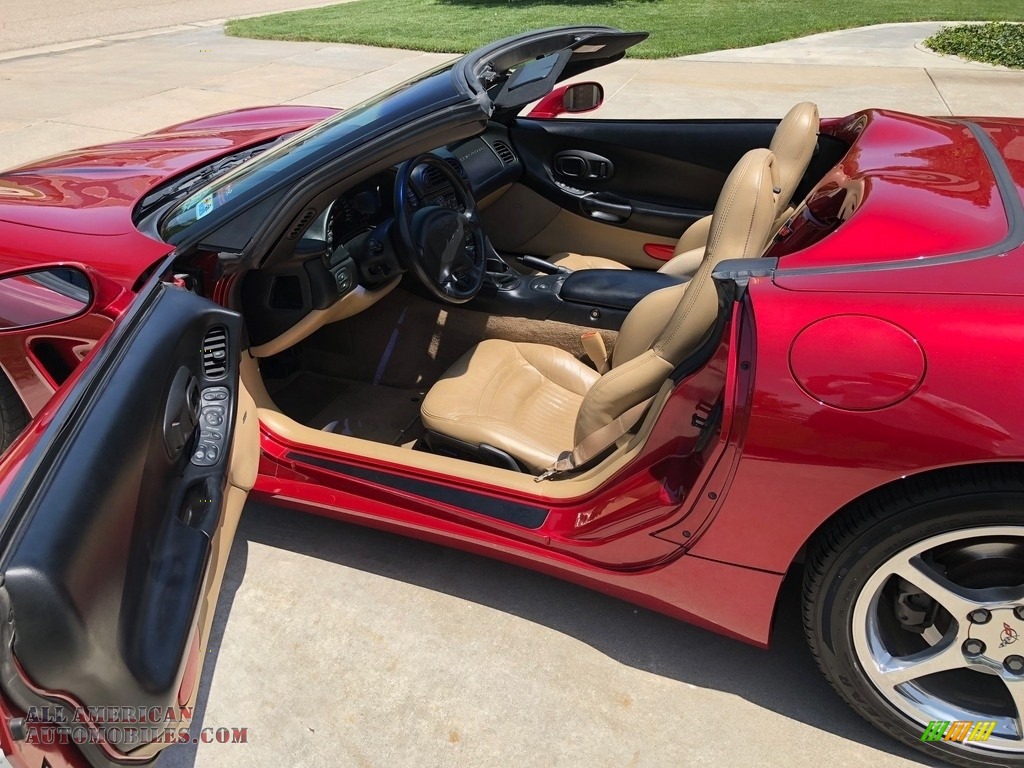 2001 Corvette Convertible - Magnetic Red II Metallic / Light Oak photo #17