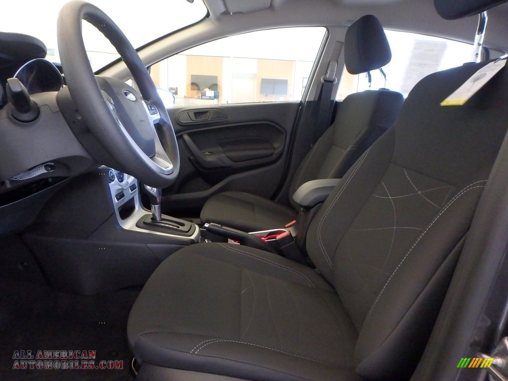 2018 Fiesta SE Hatchback - Magnetic / Charcoal Black photo #6