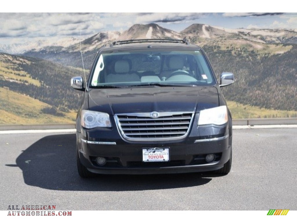 2008 Town & Country Limited - Brilliant Black Crystal Pearlcoat / Medium Slate Gray/Light Shale photo #4