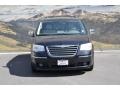 Chrysler Town & Country Limited Brilliant Black Crystal Pearlcoat photo #4