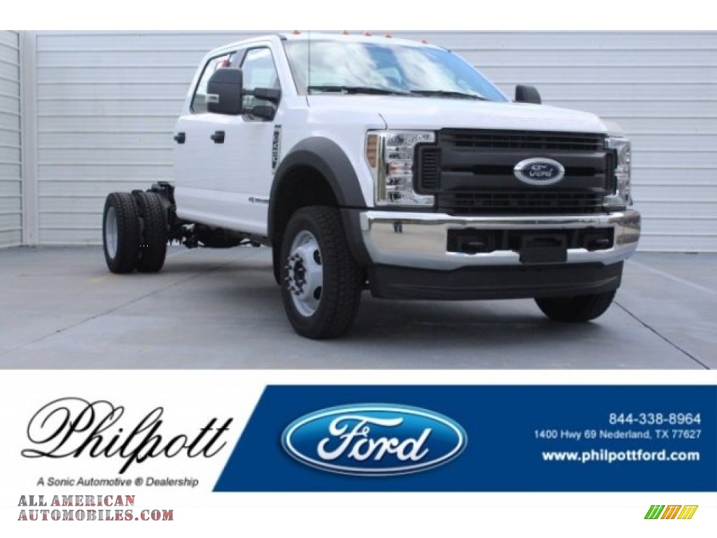 Oxford White / Earth Gray Ford F450 Super Duty XL Crew Cab 4x4 Chassis