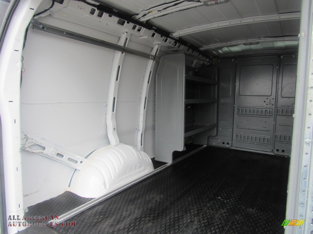 2014 Express 2500 Cargo WT - Summit White / Medium Pewter photo #15