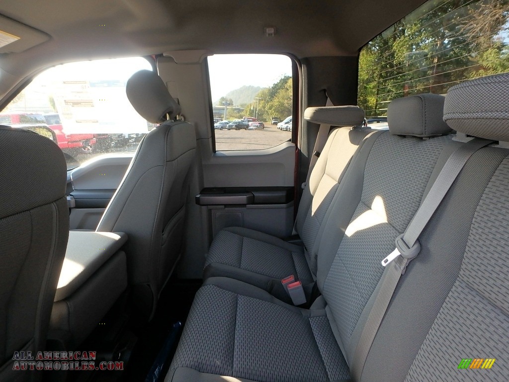 2018 F150 XLT SuperCab 4x4 - Ruby Red / Earth Gray photo #12