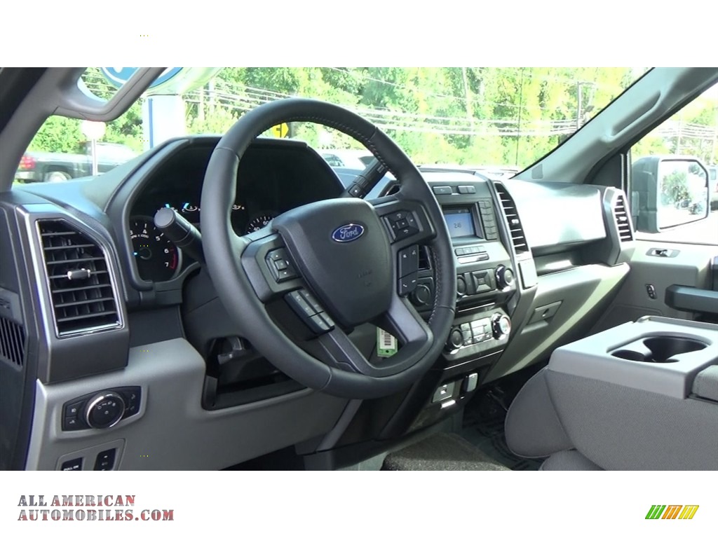 2018 F150 XLT SuperCab 4x4 - Magnetic / Earth Gray photo #10