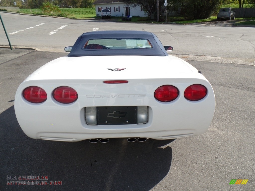 2002 Corvette Convertible - Speedway White / Torch Red photo #8