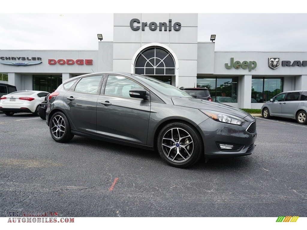 Magnetic / Charcoal Black Ford Focus SEL Hatch